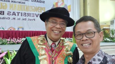 Prof Dr Ir H Gribaldi MSi (kiri)