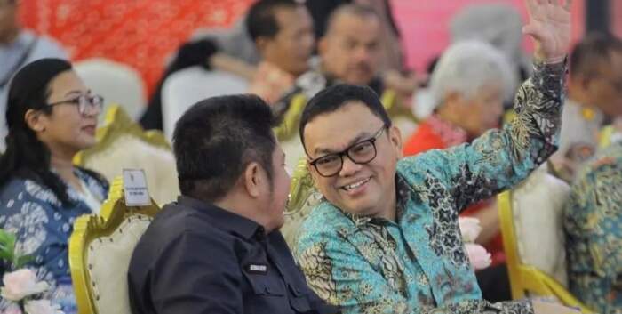 H Herman Deru dan H Joncik Muhammad dalam suatu acara di Palembang