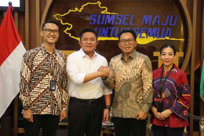 Gubernur Sumatera Selatan H. Herman Deru menerima audiensi Branch Manager PT. Taspen Palembang, Deddy Muslim Noor dan jajaran, Rabu (7/5/2025) di ruang tamu gubernur.