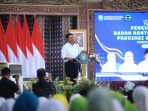 Gubernur Sumsel H. Herman Deru saat memberikan arahan dan sambutan pada pelantikan Pengurus BKMT Sumsel Periode 2025 - 2030 di Griya Agung.